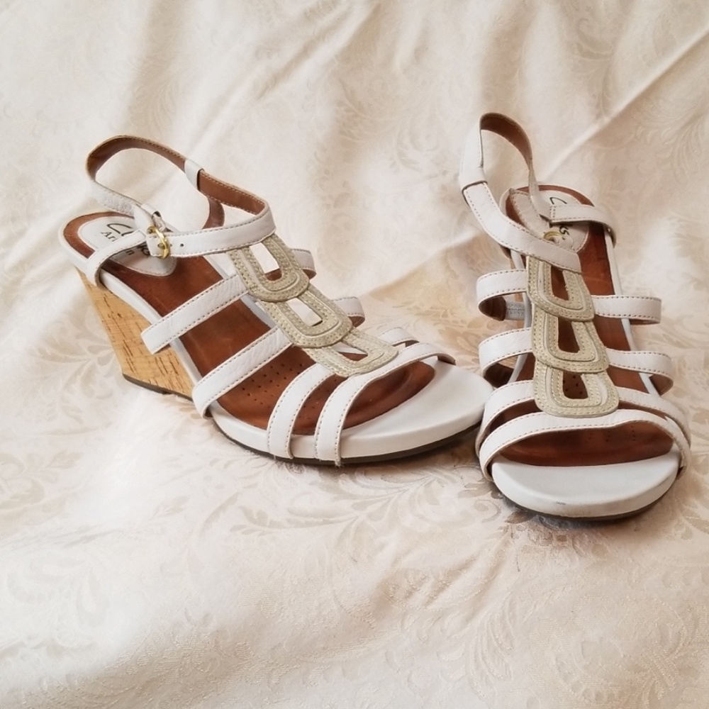 Sandals - Picture 2 of 2